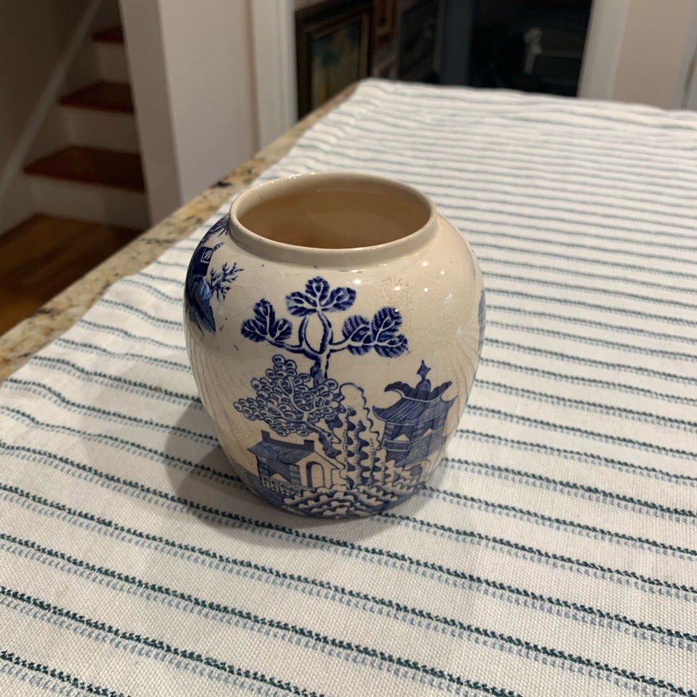 Antique Small Ironstone Jar Willow pattern Mason's England